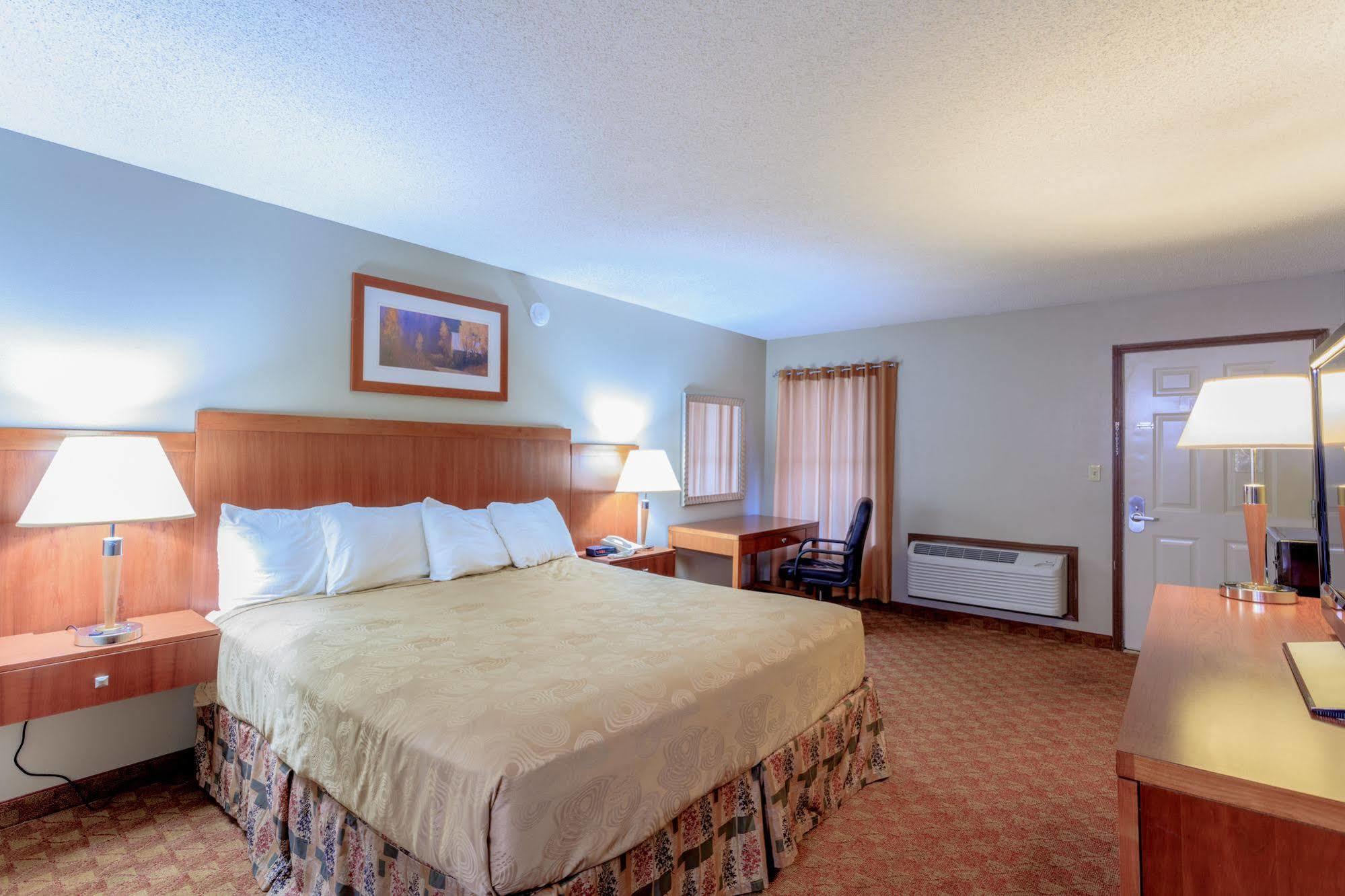 Angel Inn - By The Strip Branson Buitenkant foto